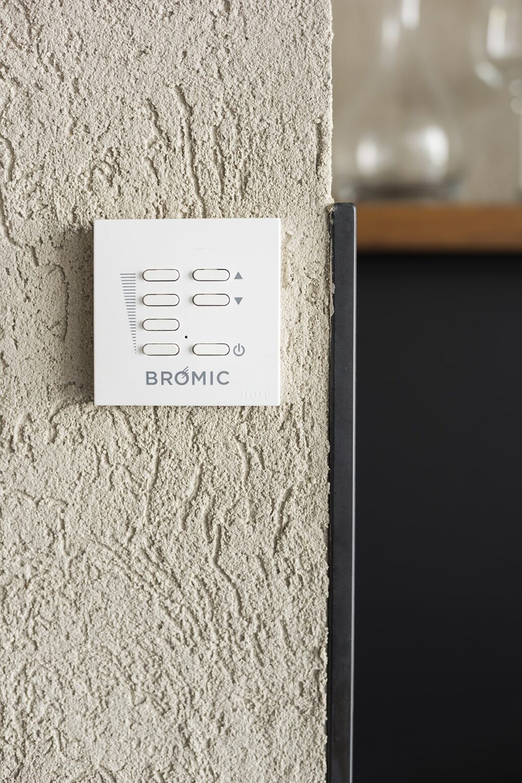 Dimmer afstandsbediening op muur